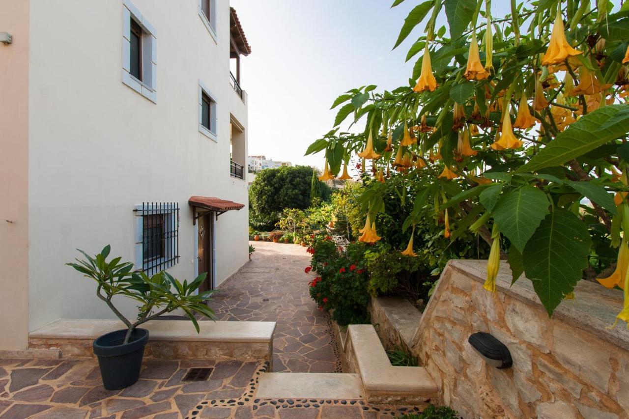 Krissa Villa Sfakaki Exterior photo